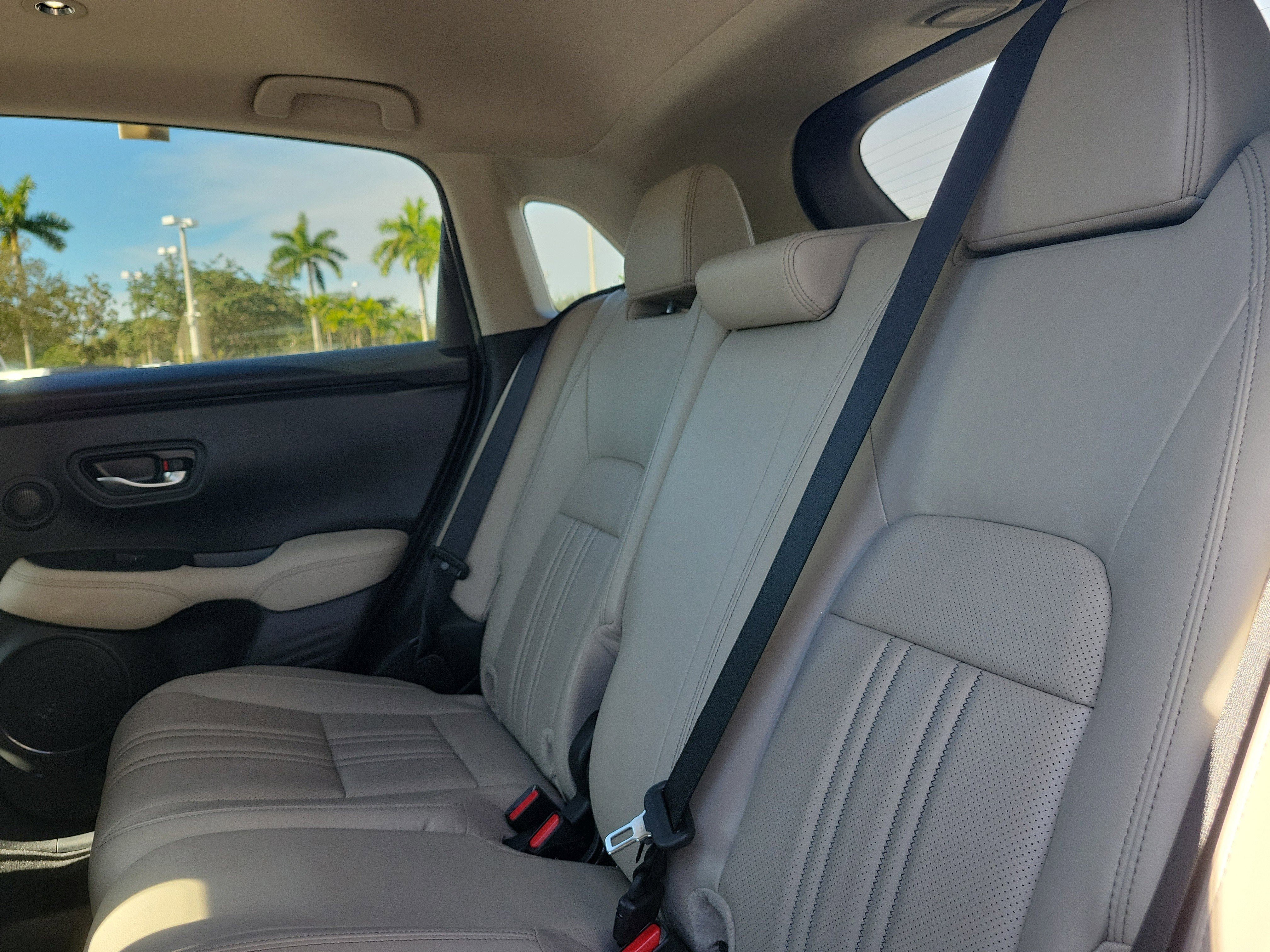 Used 2024 Honda HR-V EX-L image 12