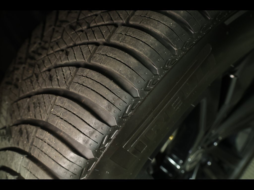 Used 2022 Volkswagen Atlas SE w/ Black Wheel Package image 6