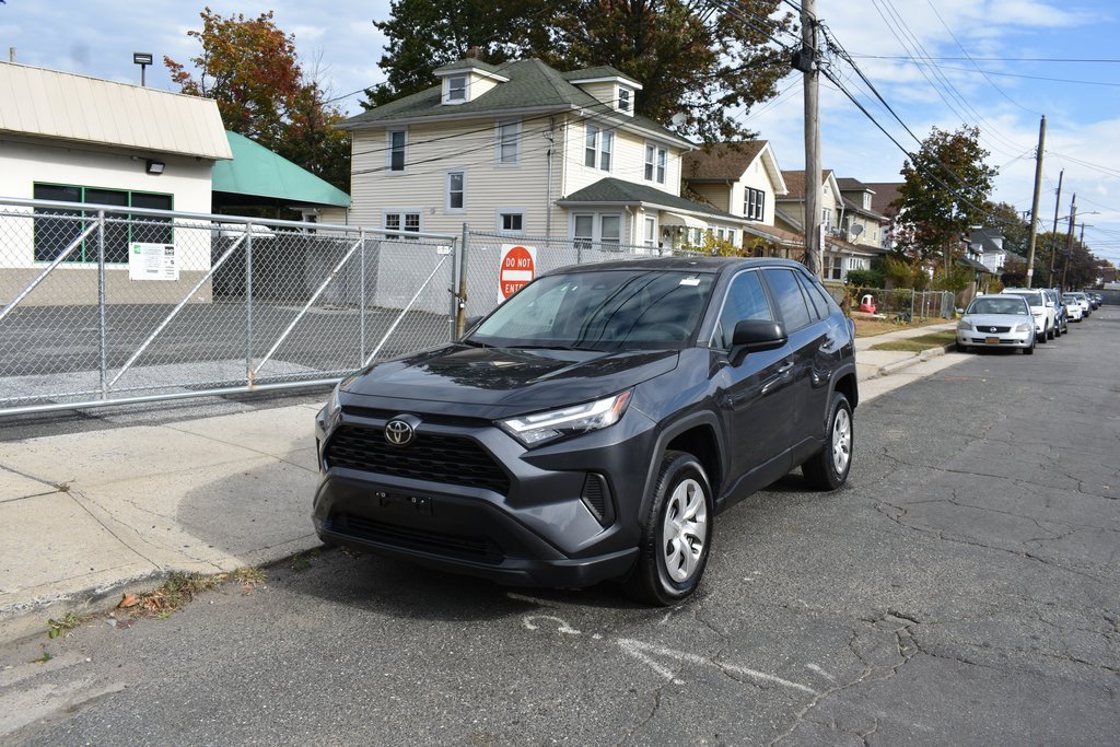 Used 2025 Toyota RAV4 LE image 2