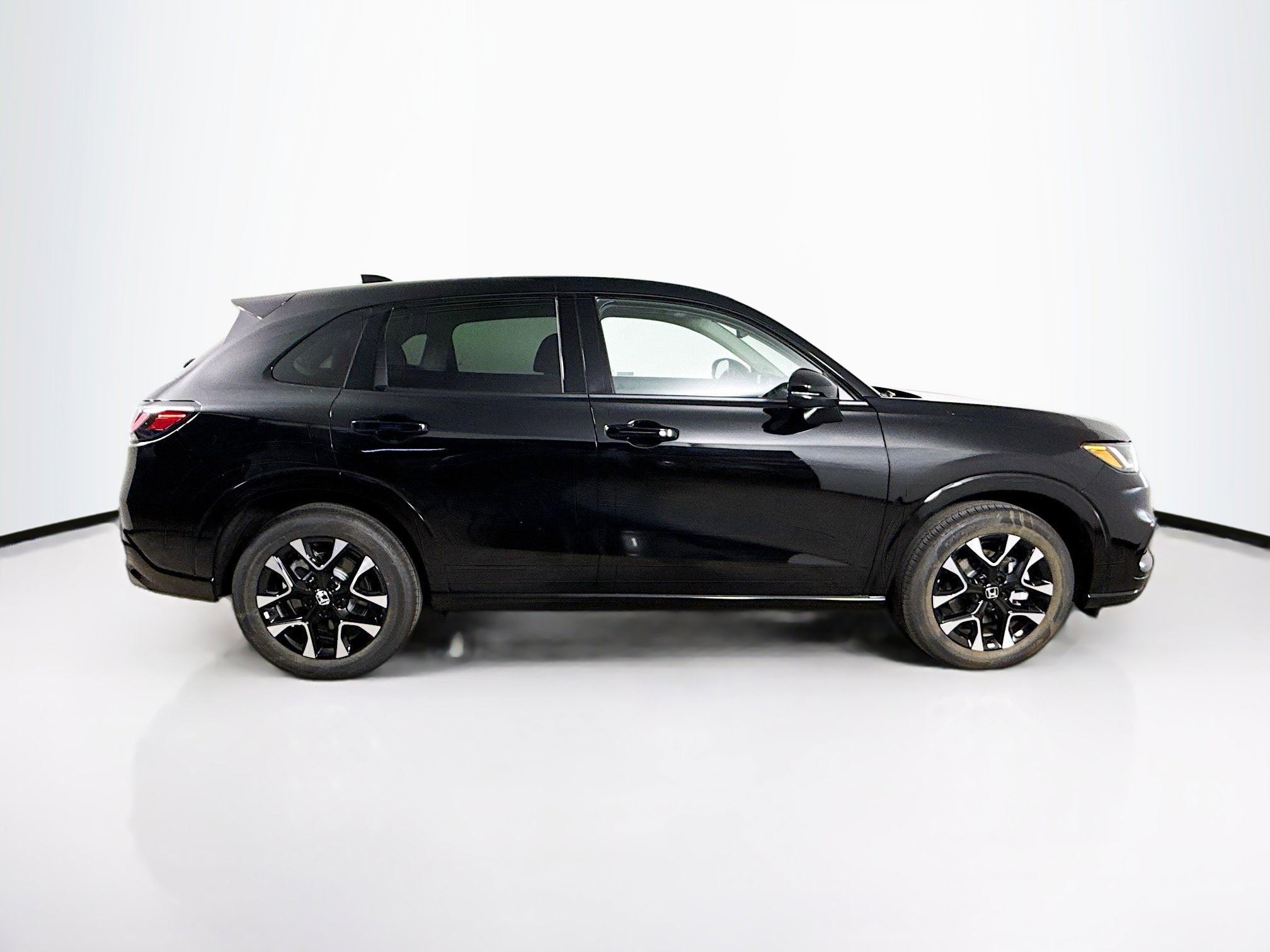 Certified 2026 Honda HR-V EX-L image 2