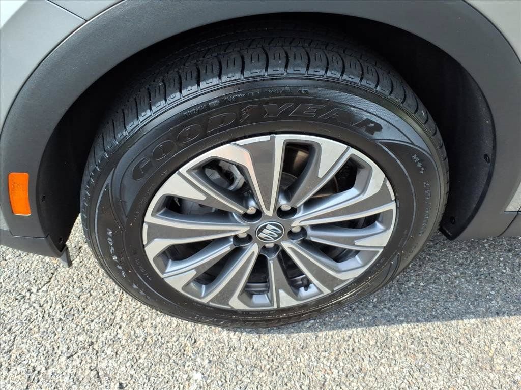 Used 2024 Buick Envision Preferred AWD/4WD image 10
