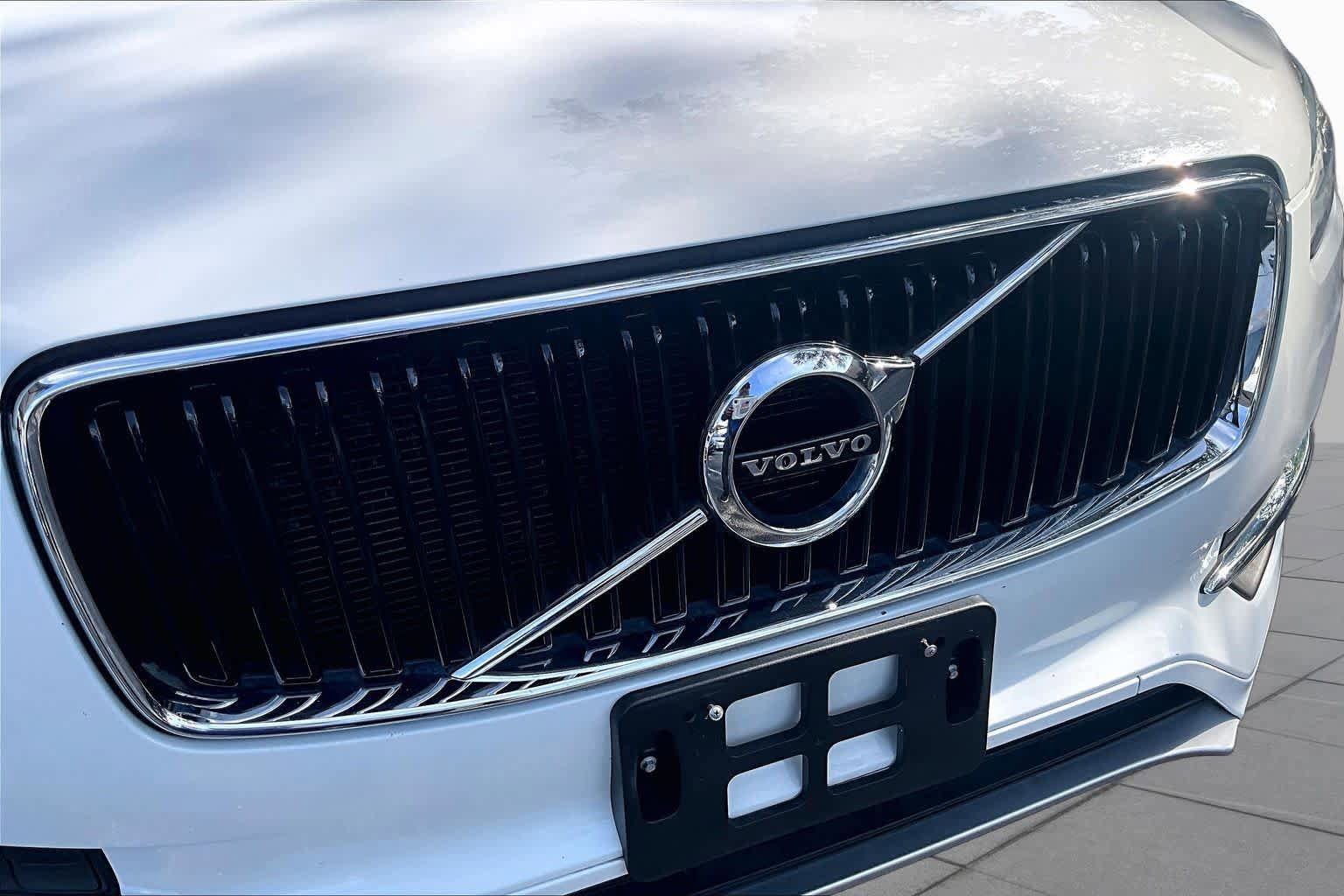 Used 2019 Volvo XC90 T5 Momentum w/ Protection Package FWD image 32