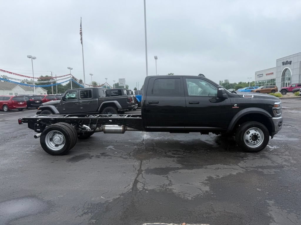 New 2026 RAM 5500 Tradesman w/ Chrome Appearance Group AWD/4WD image 2