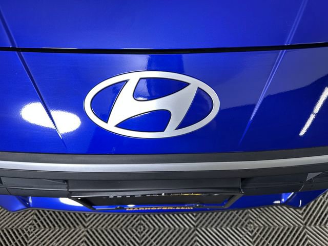 Used 2025 Hyundai Elantra Blue image 9