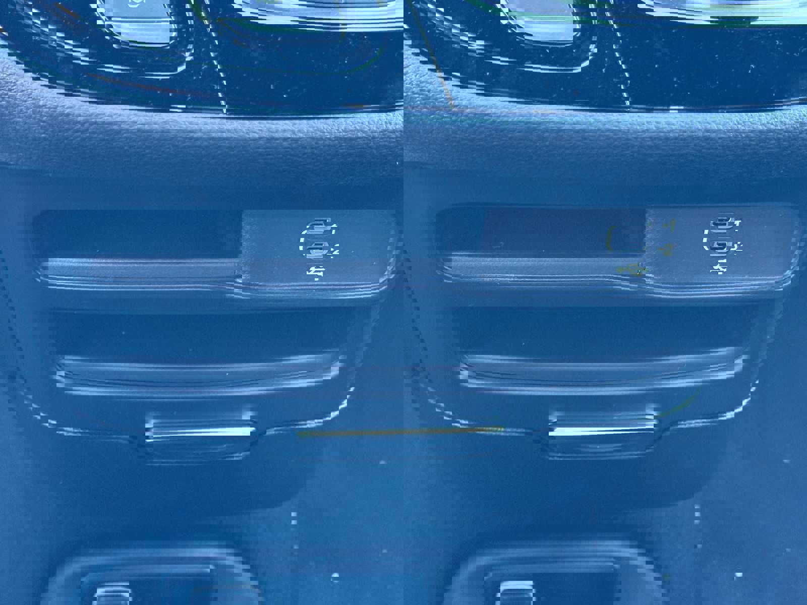 New 2026 Chrysler Pacifica Select image 15