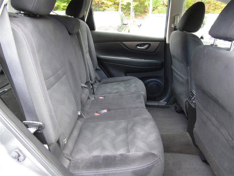 Used 2016 Nissan Rogue S image 36