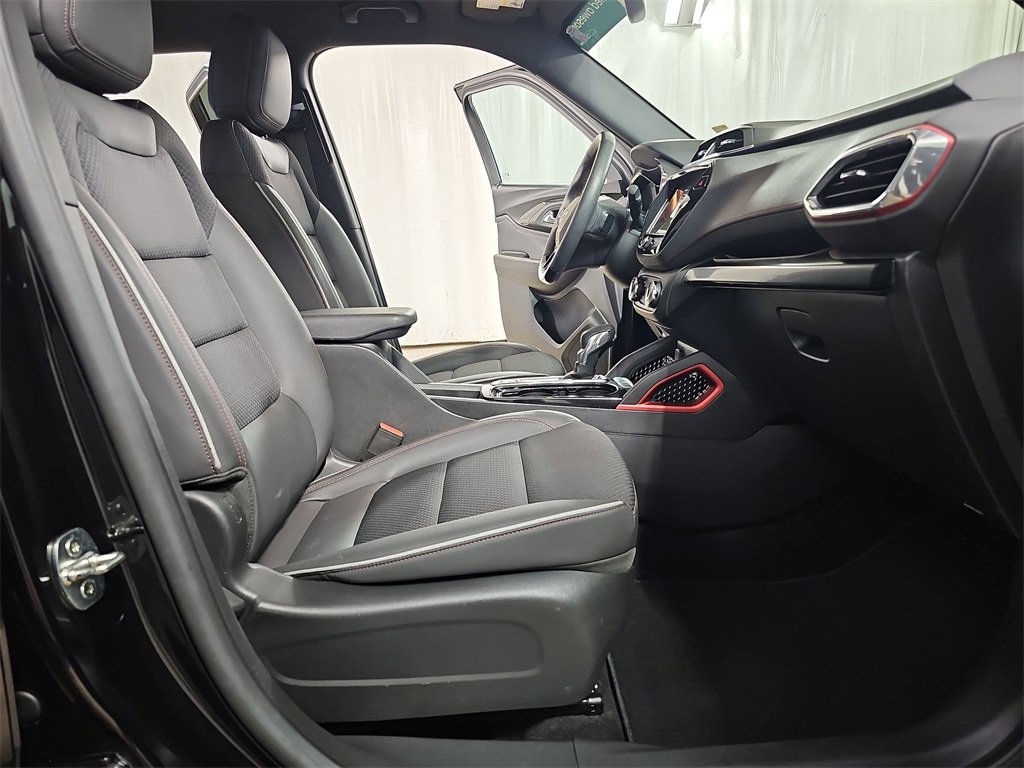 Certified 2023 Chevrolet TrailBlazer RS w/ Convenience Package image 13