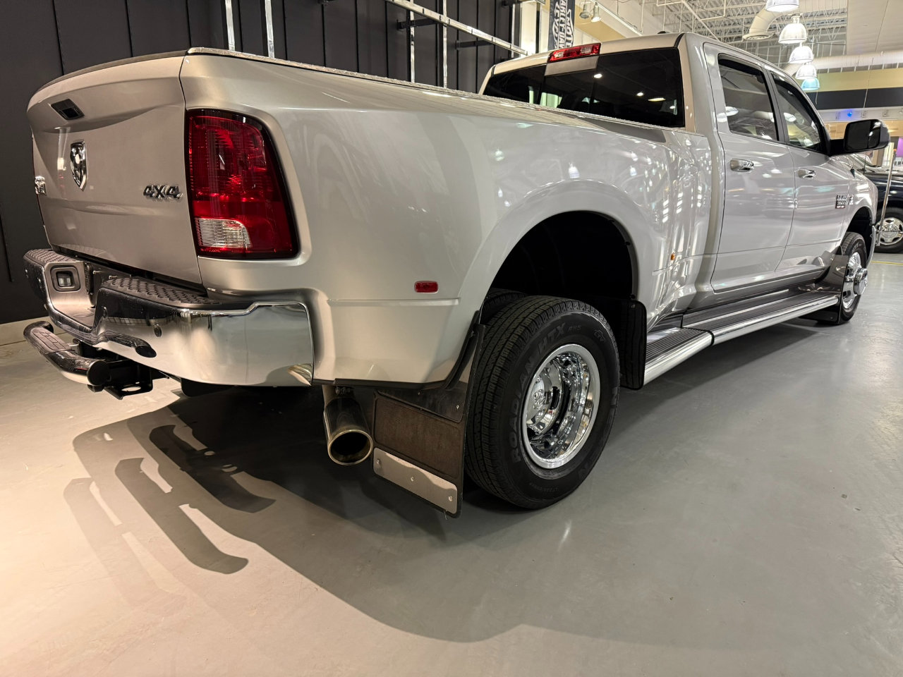 Used 2012 RAM 3500 Big Horn image 6