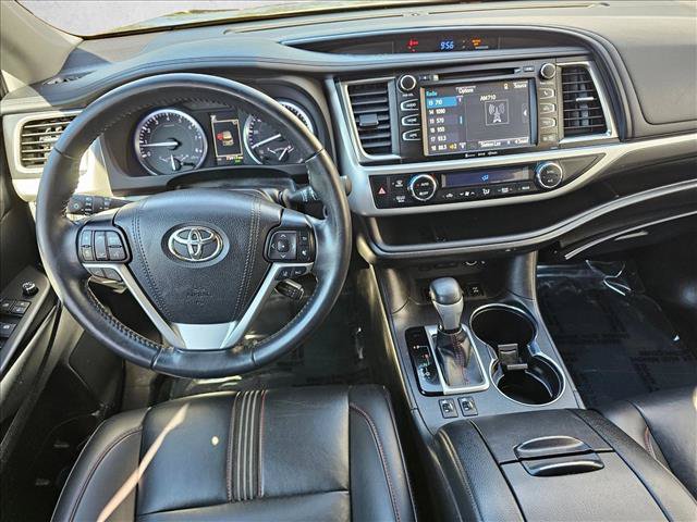 Used 2019 Toyota Highlander SE AWD/4WD image 21
