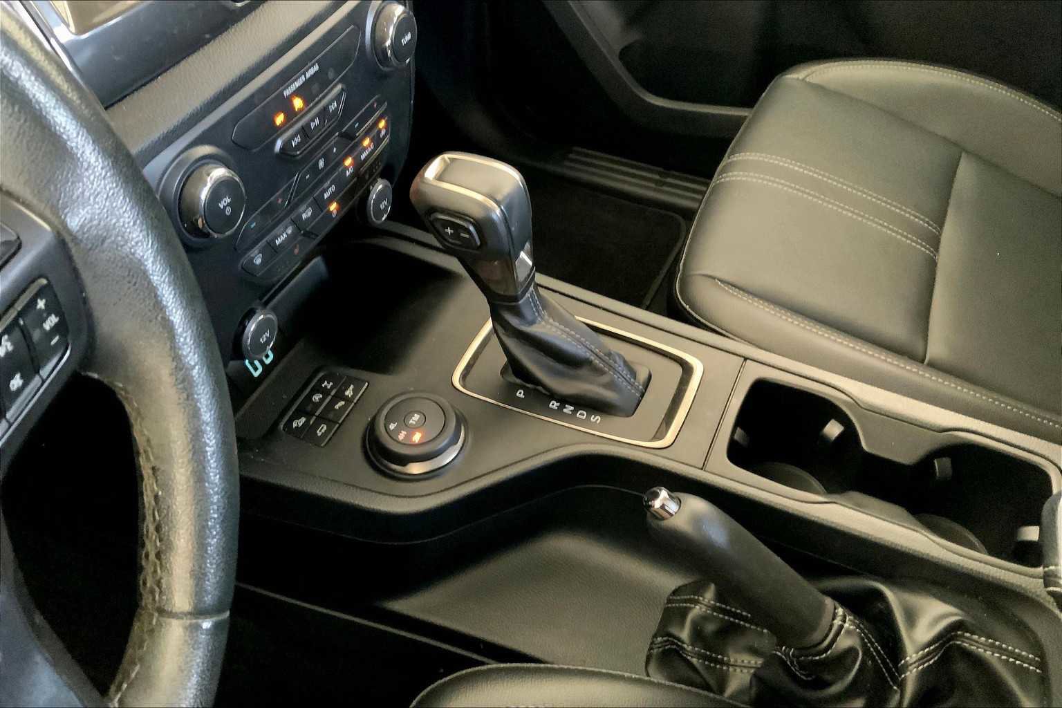 Used 2020 Ford Ranger Lariat w/ Equipment Group 501A Mid image 16