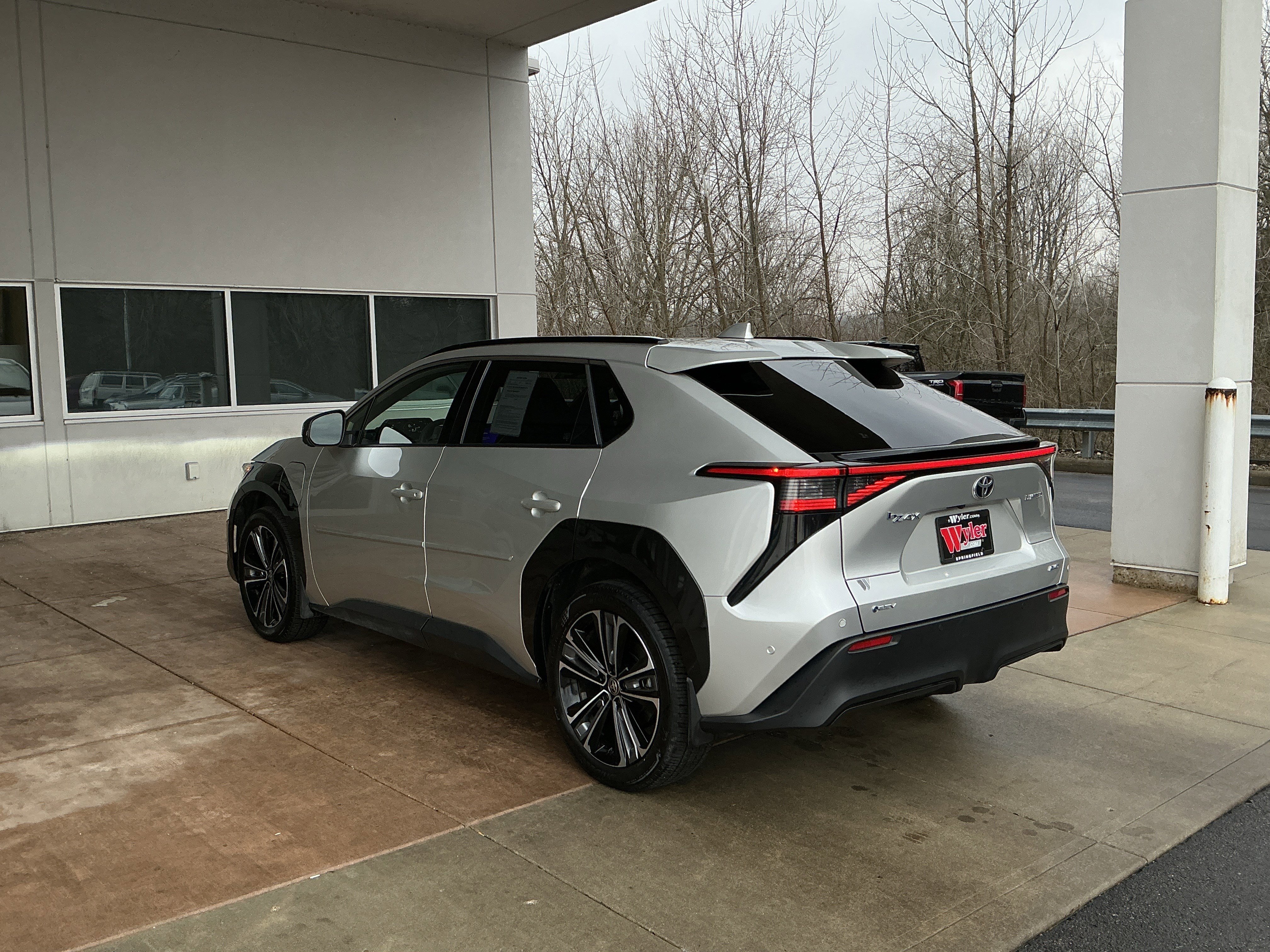 Certified 2024 Toyota bZ4X Limited w/ Weather Package image 19