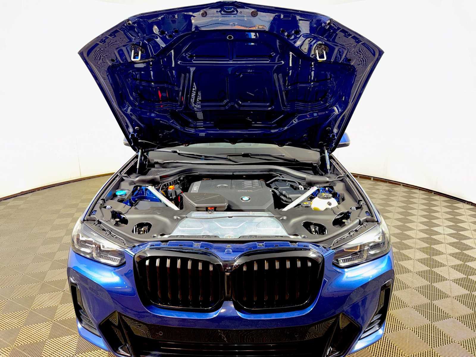 Used 2023 BMW X3 xDrive30i w/ M Sport Package AWD/4WD image 31