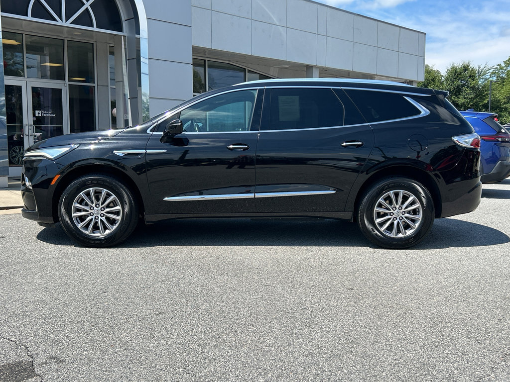 Used 2024 Buick Enclave Premium image 5