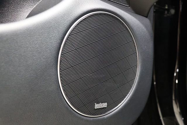 Used 2024 Genesis GV70 3.5T Sport w/ Sport Prestige Package image 20