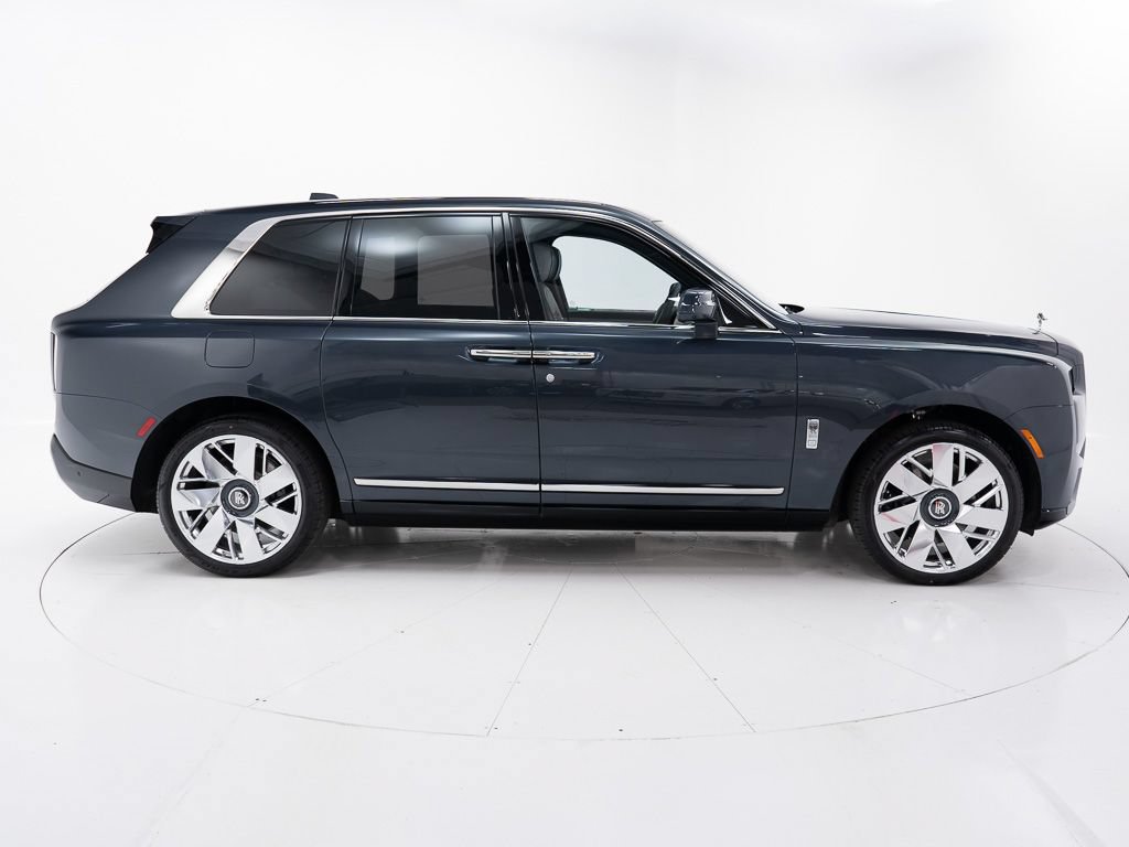 Used 2026 Rolls-Royce Cullinan AWD/4WD image 6