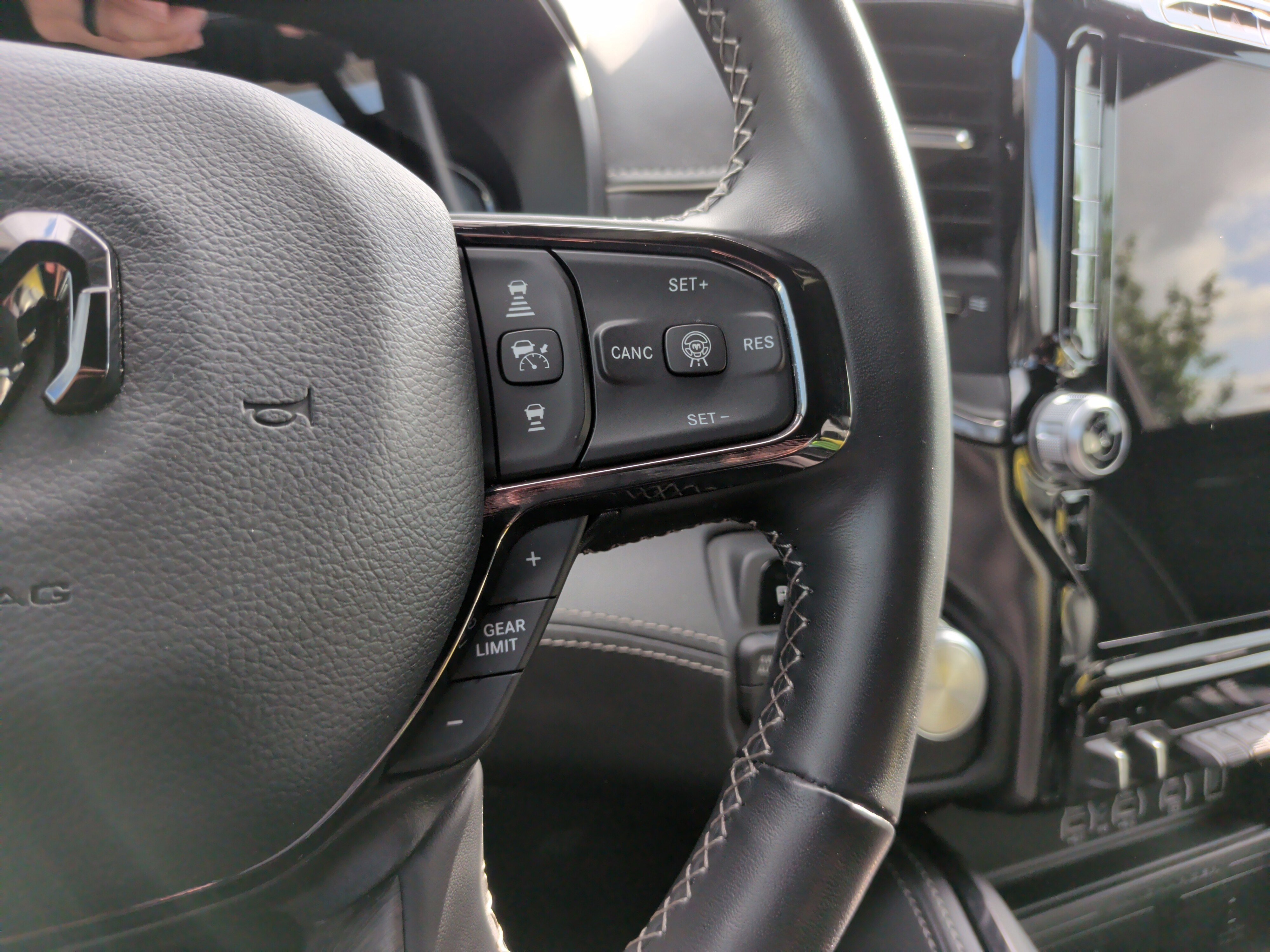 Used 2025 RAM 1500 Limited image 26