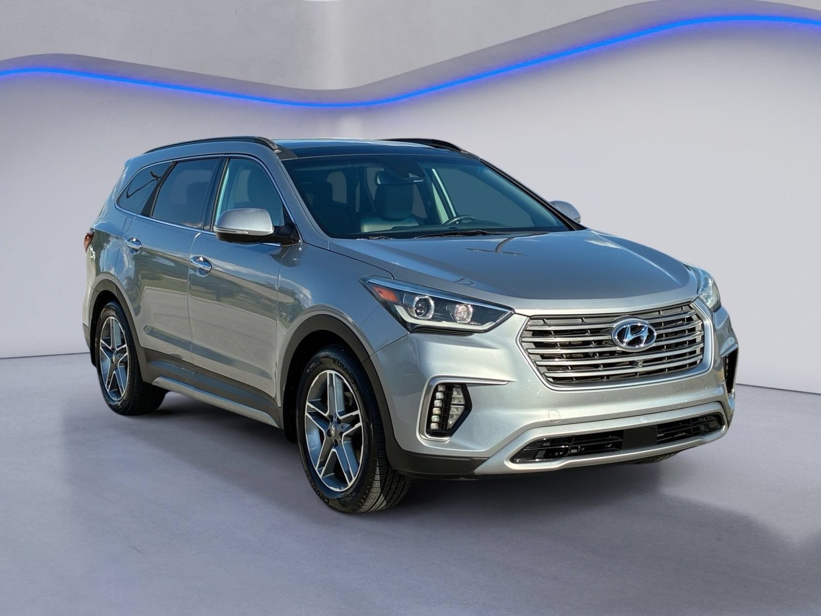 Used 2017 Hyundai Santa Fe Limited FWD image 4