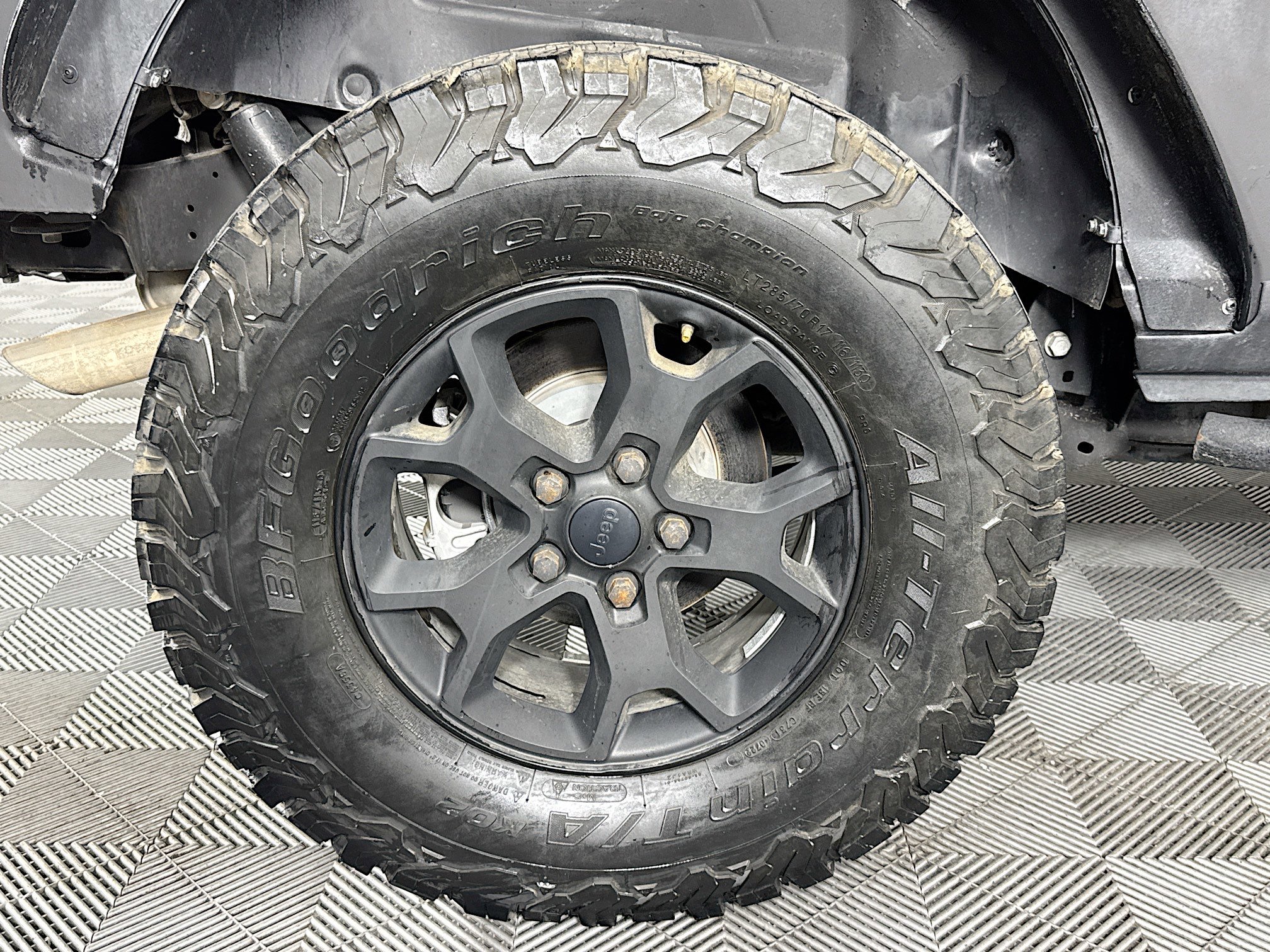 Used 2020 Jeep Wrangler Sport image 28