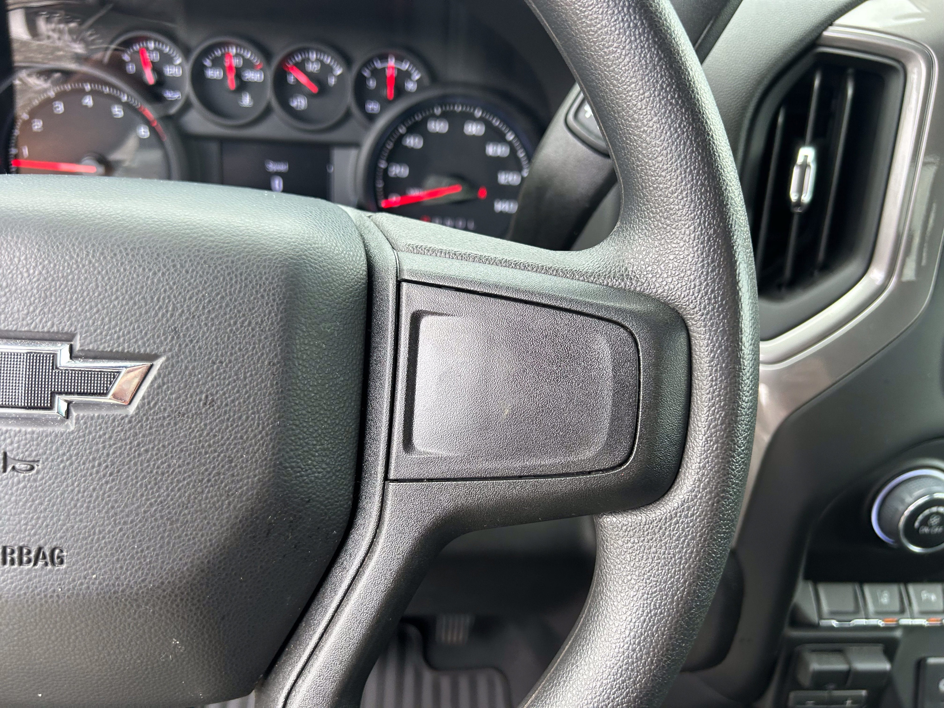 Used 2026 Chevrolet Silverado 2500 Custom w/ Custom Value Package AWD/4WD image 30