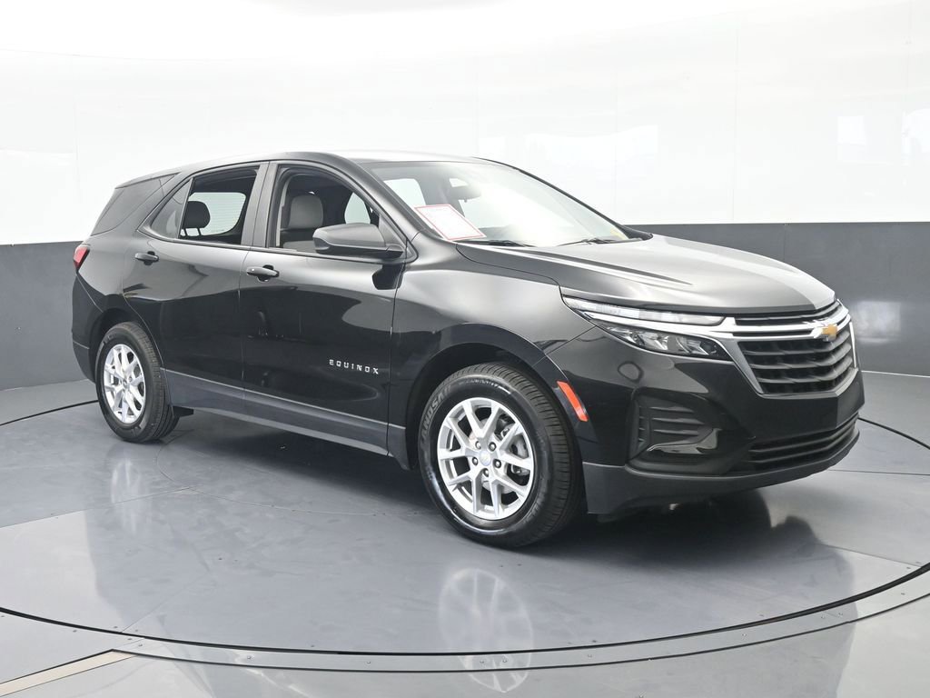 Used 2023 Chevrolet Equinox LS FWD image 8