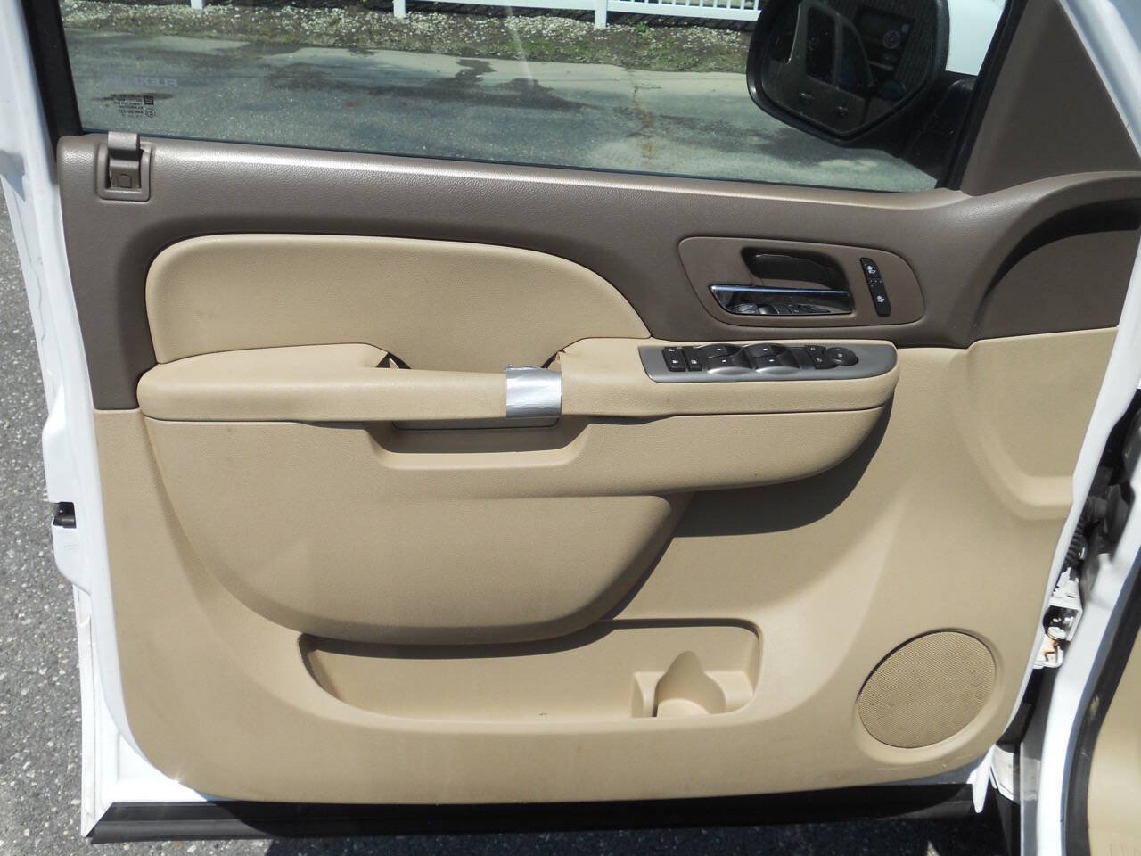 Used 2013 Chevrolet Suburban LT AWD/4WD image 12