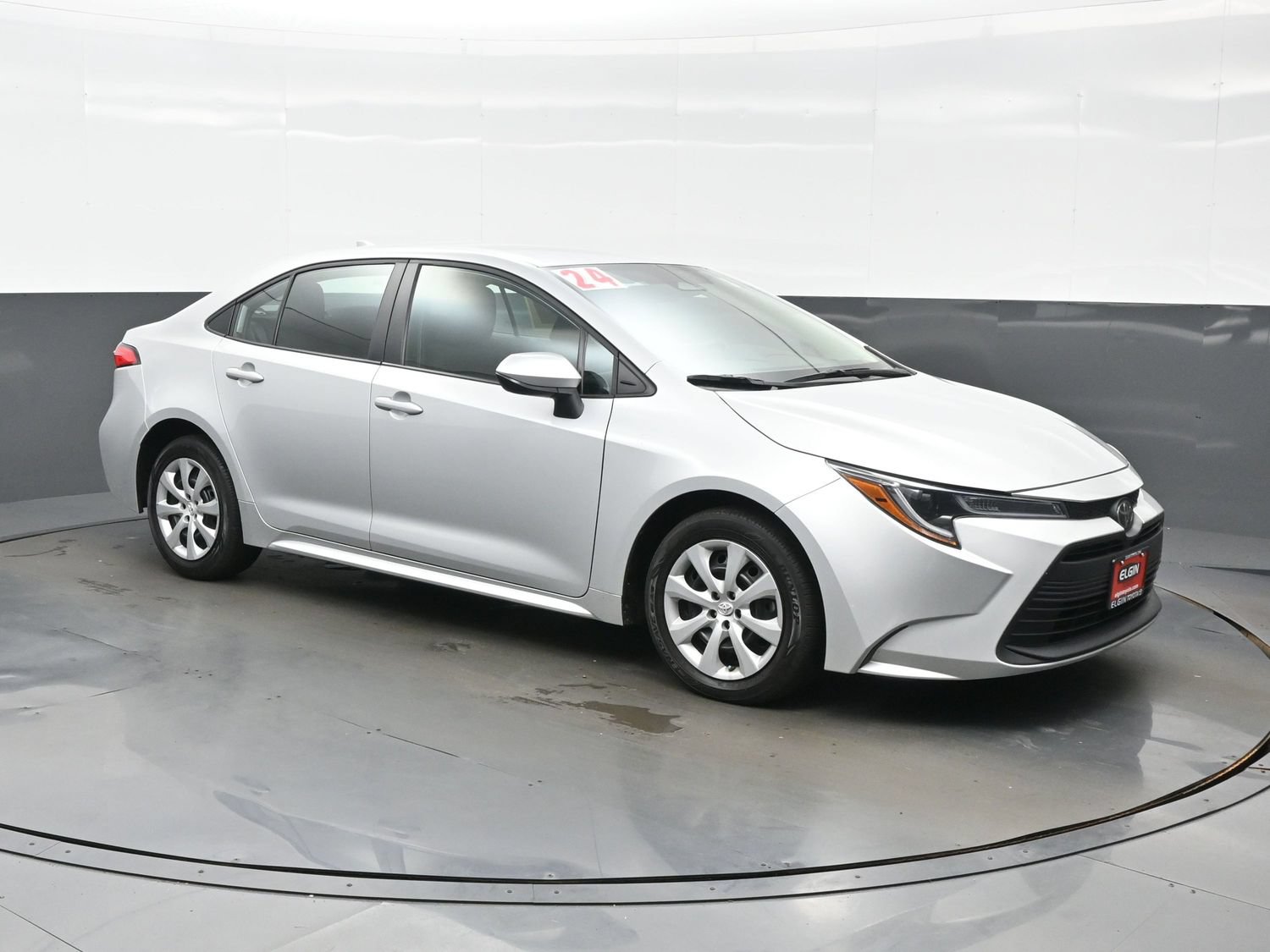 Used 2024 Toyota Corolla LE FWD image 8