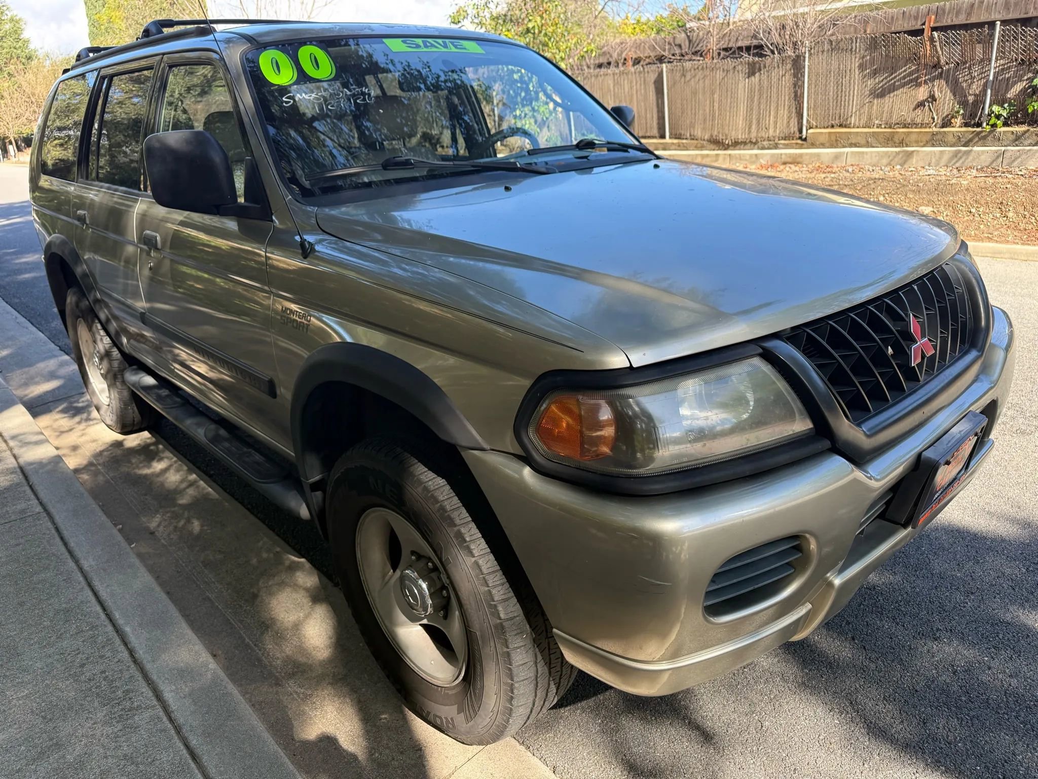 Used 2000 Mitsubishi Montero Sport XLS AWD/4WD image 7