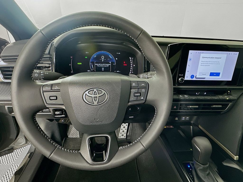 Certified 2025 Toyota Camry SE image 11