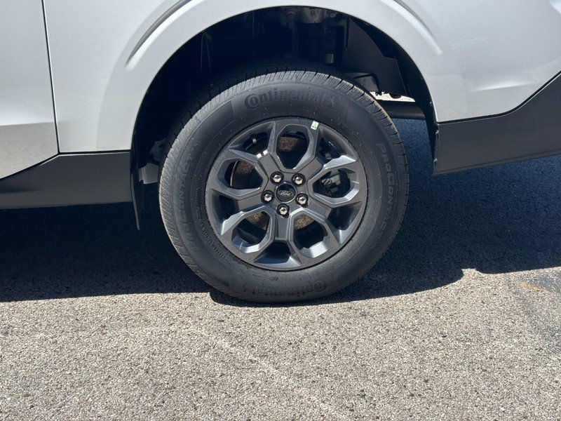 New 2026 Ford Maverick XLT w/ XLT Luxury Package FWD image 11