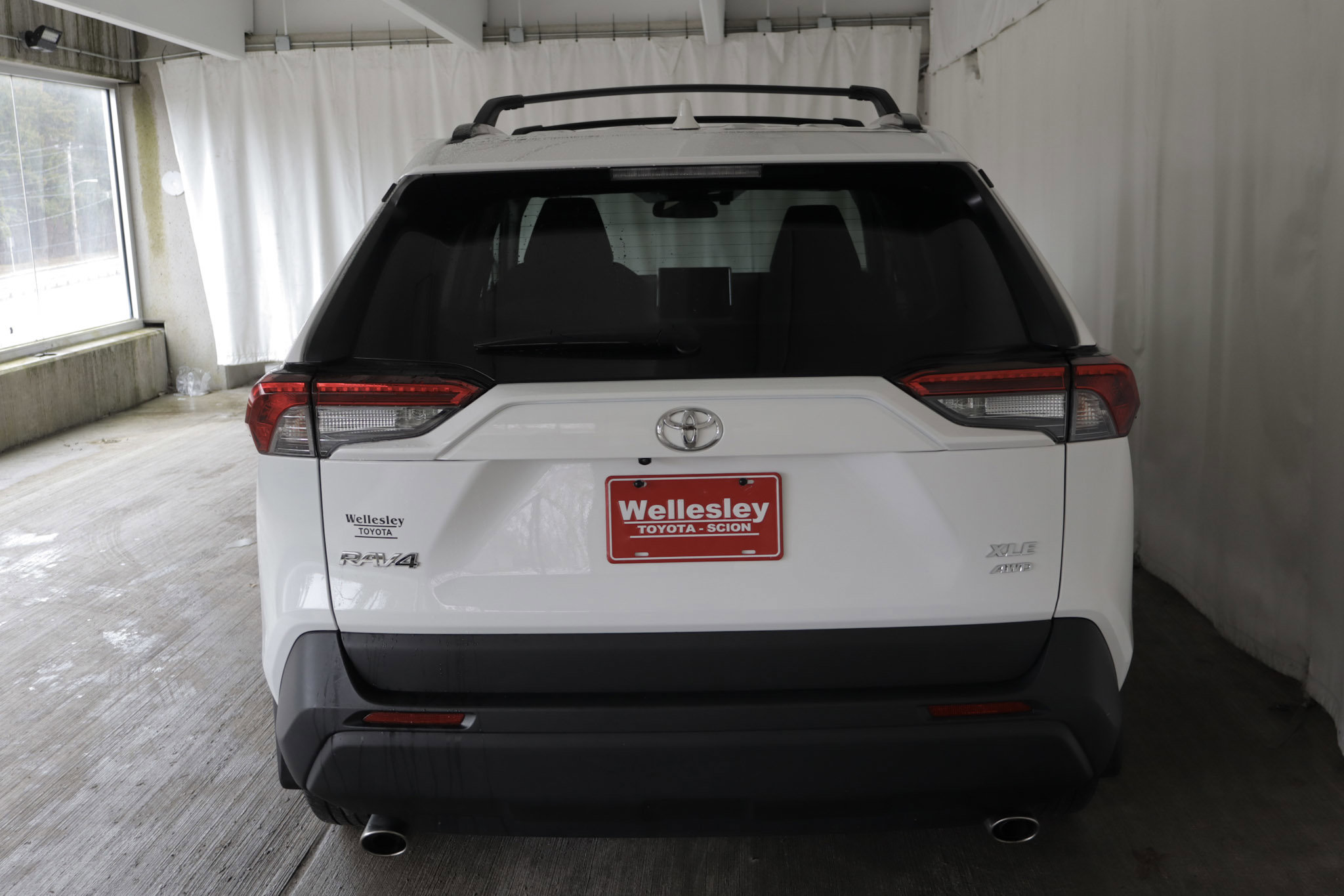 Used 2024 Toyota RAV4 XLE w/ Convenience Package image 27