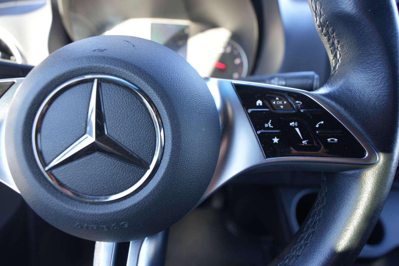 Used 2025 Mercedes-Benz Sprinter 2500 image 18
