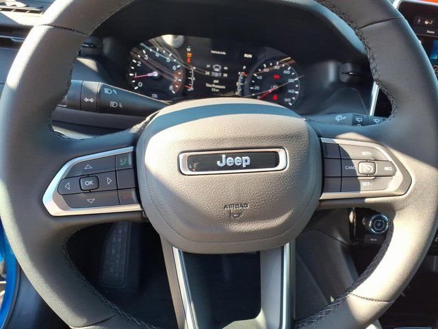 New 2026 Jeep Compass Latitude image 12