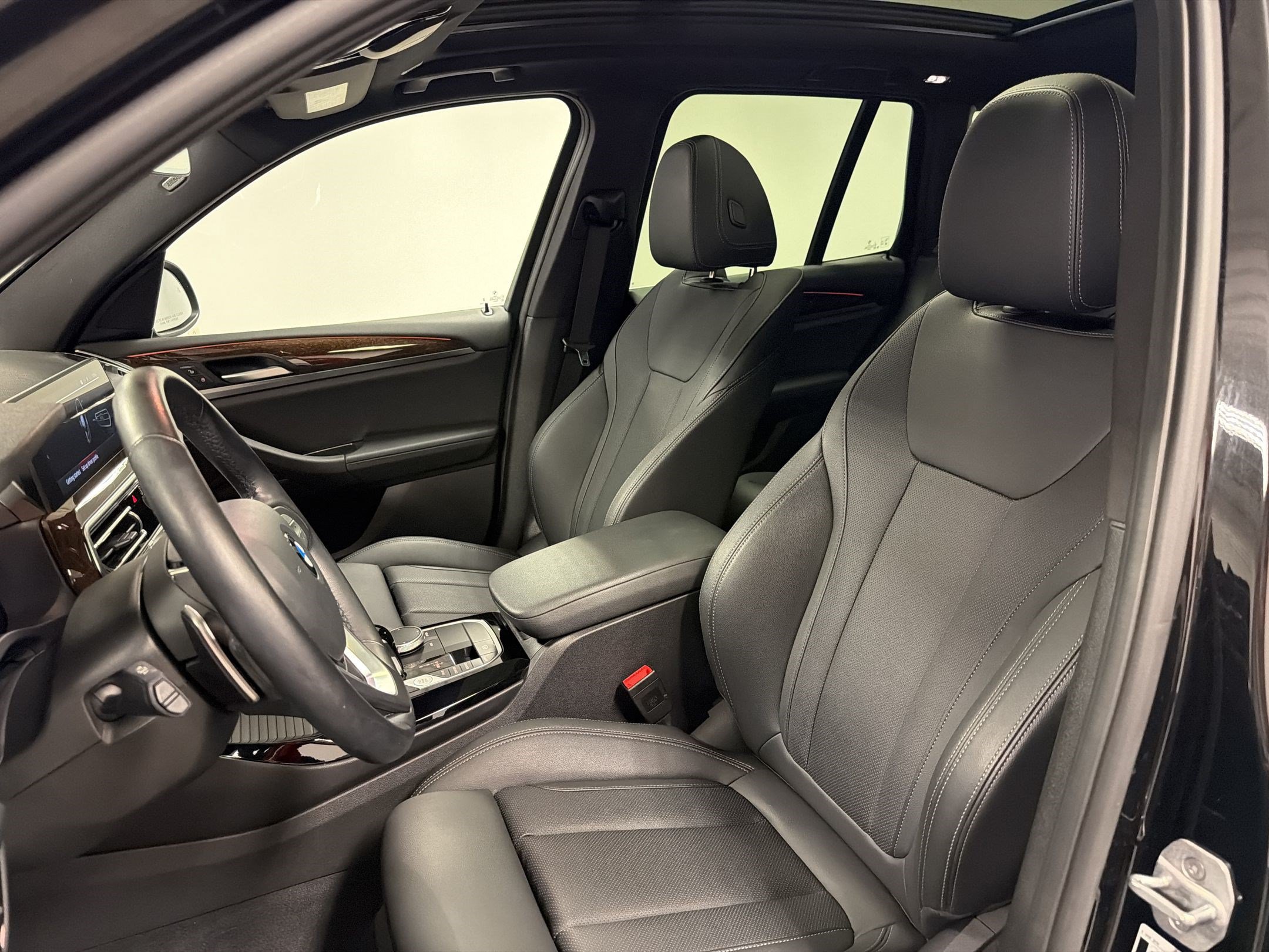 Used 2023 BMW X3 sDrive30i w/ Convenience Package w/ZPA RWD image 5