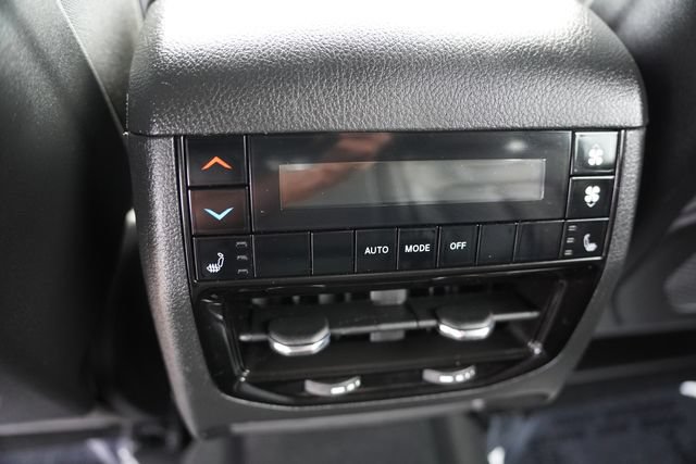 Certified 2024 Jeep Grand Cherokee L Limited w/ Black Appearance Package AWD/4WD image 18