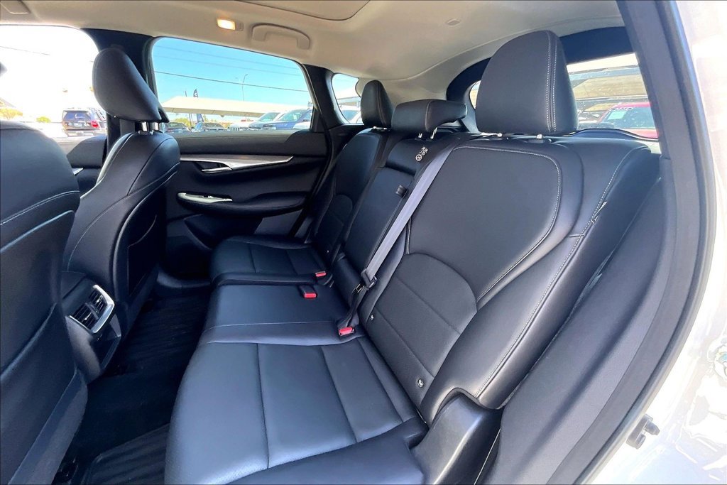 Used 2023 INFINITI QX50 Luxe FWD image 34