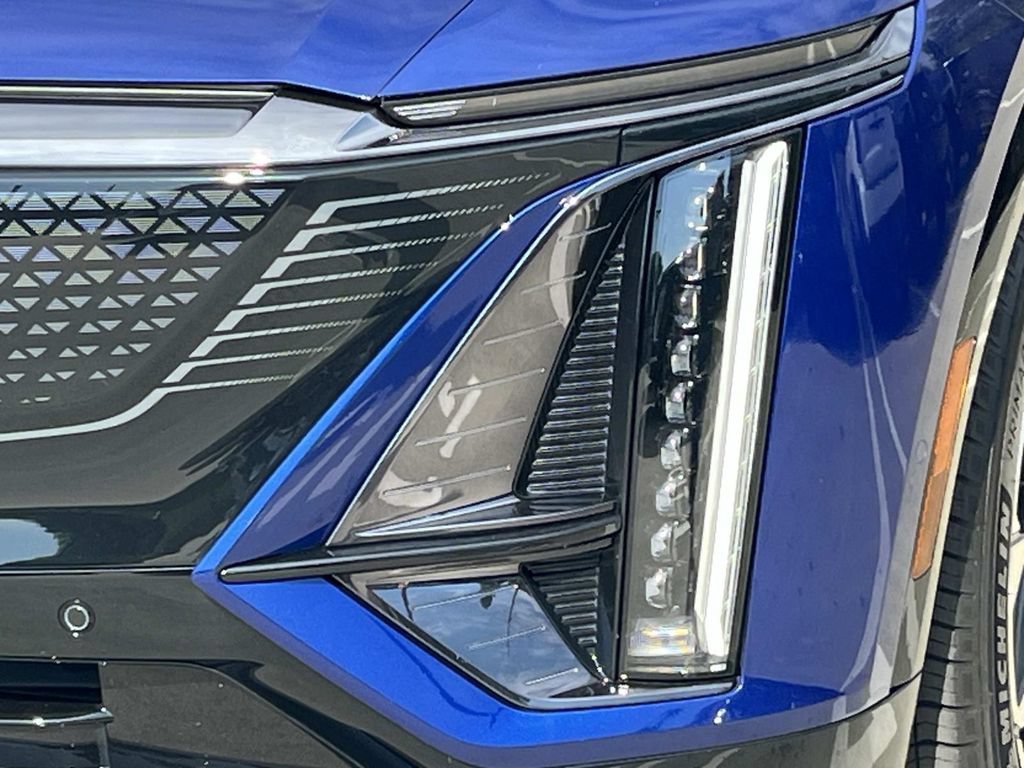 Certified 2024 Cadillac Lyriq Sport RWD image 9