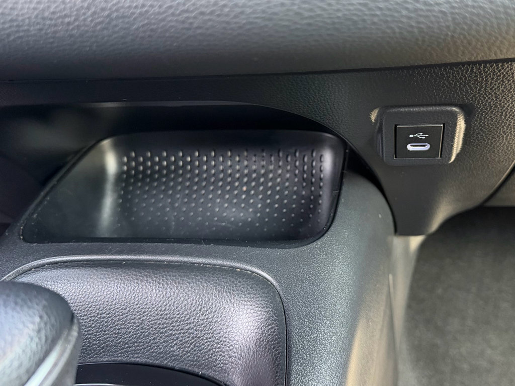 Certified 2024 Toyota Corolla SE image 25