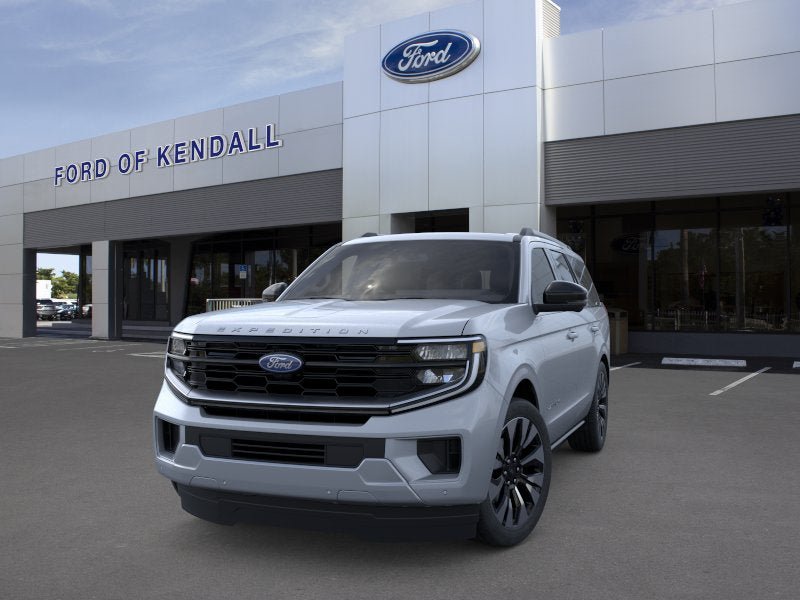 New 2026 Ford Expedition Platinum w/ Driver's Package AWD/4WD image 2