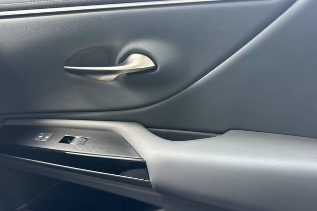 Used 2025 Lexus ES 350 w/ Premium Package FWD image 20