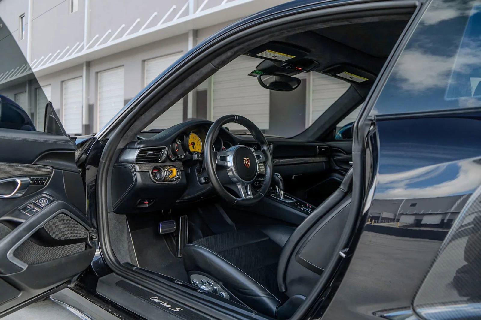 Used 2015 Porsche 911 Turbo S AWD/4WD image 27