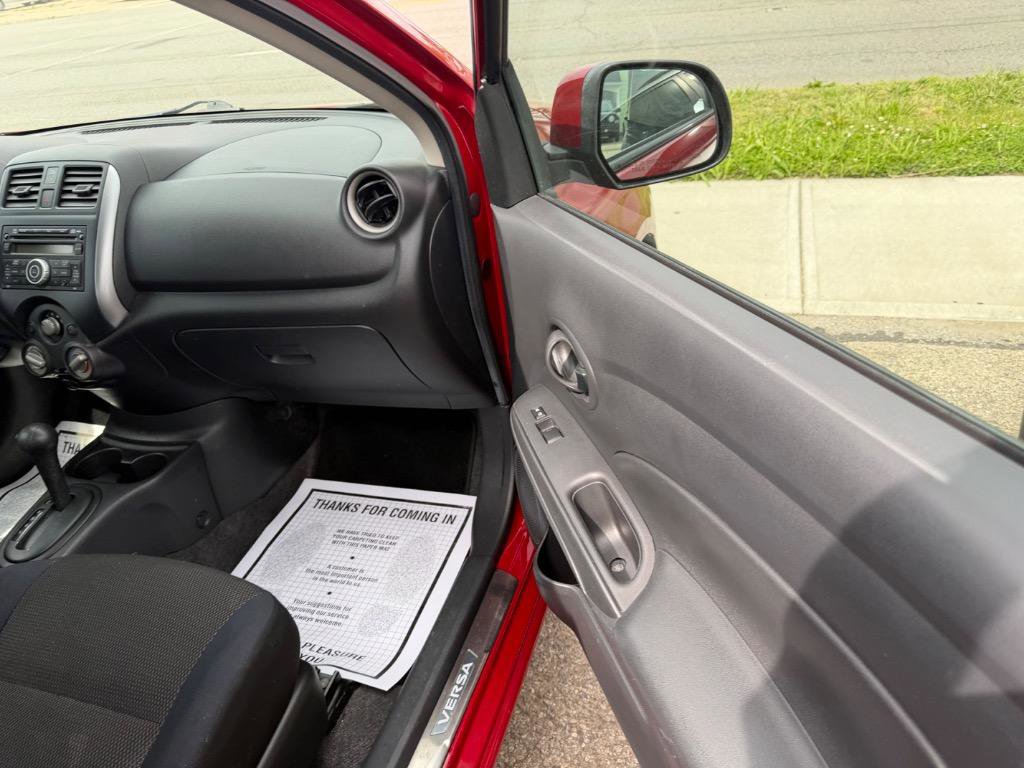 Used 2012 Nissan Versa SV w/ Convenience Pkg FWD image 27