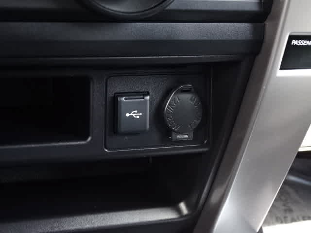 Used 2021 Toyota 4Runner SR5 Premium w/ Moonroof Package RWD image 32