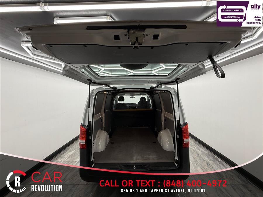Used 2022 Mercedes-Benz Metris image 6