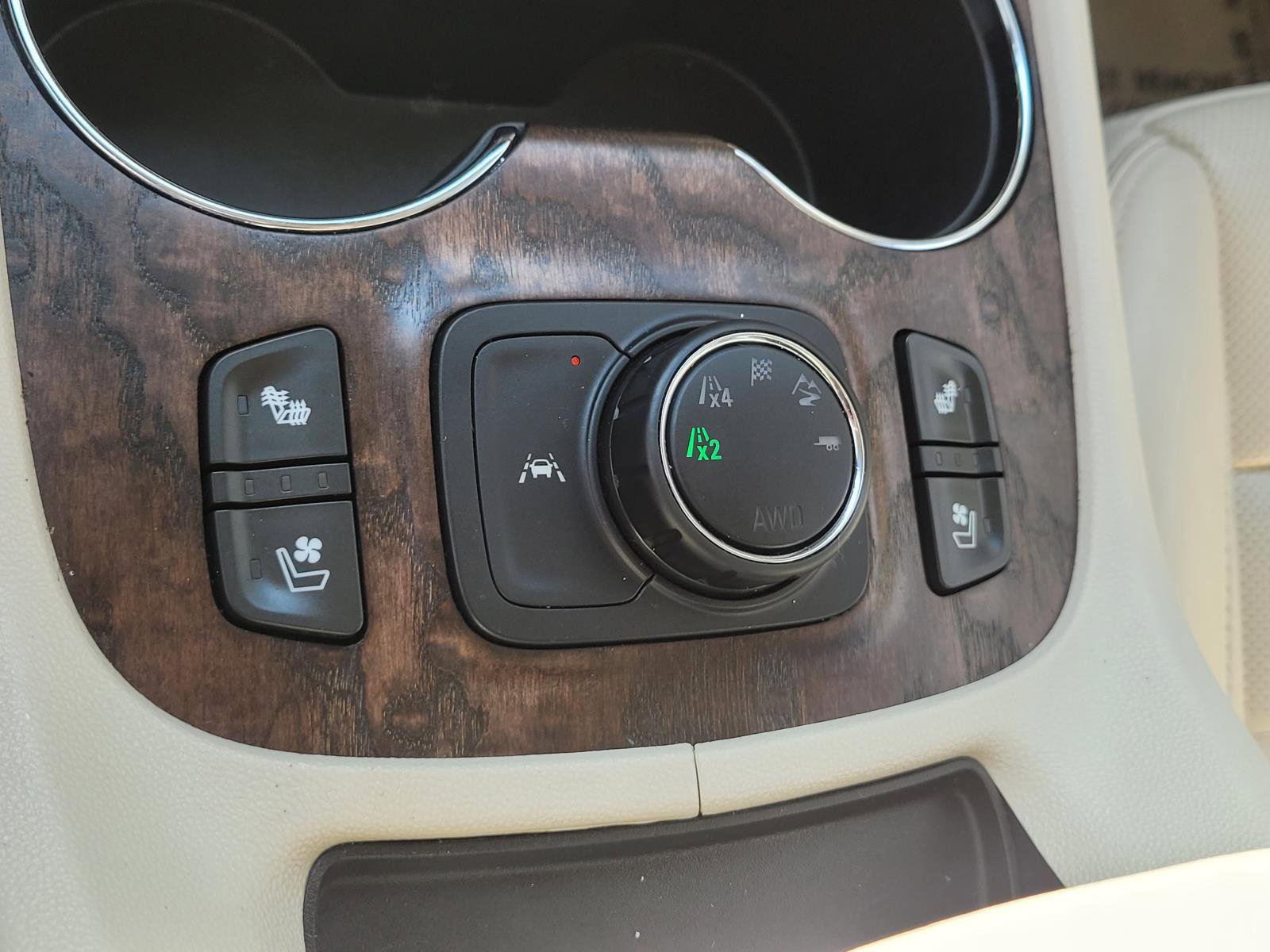 Used 2020 GMC Acadia Denali w/ Denali Ultimate Package AWD/4WD image 31