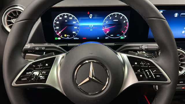 Used 2026 Mercedes-Benz GLA 250 4MATIC image 18