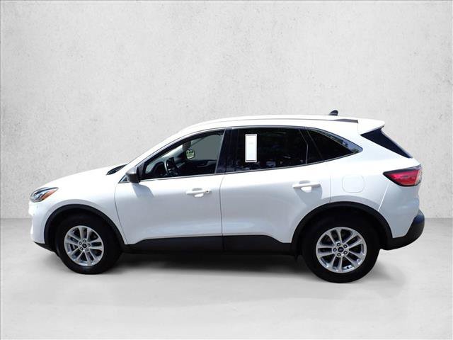 Used 2022 Ford Escape SE w/ Cold Weather Package AWD/4WD image 2