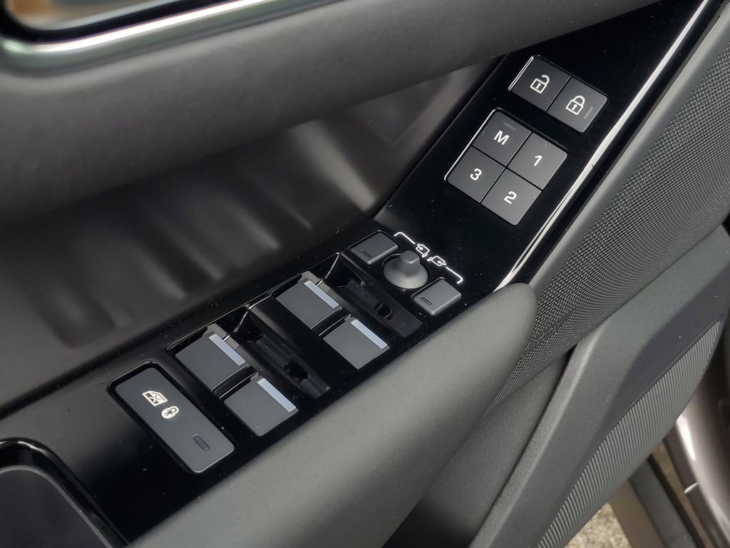 New 2026 Land Rover Range Rover Velar Dynamic SE AWD/4WD image 12