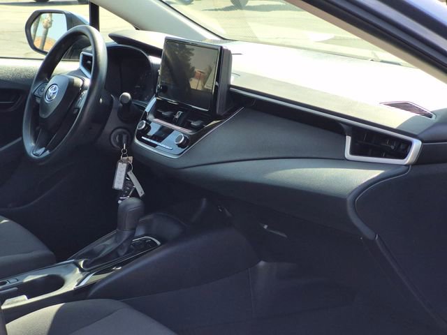 Used 2025 Toyota Corolla LE image 19