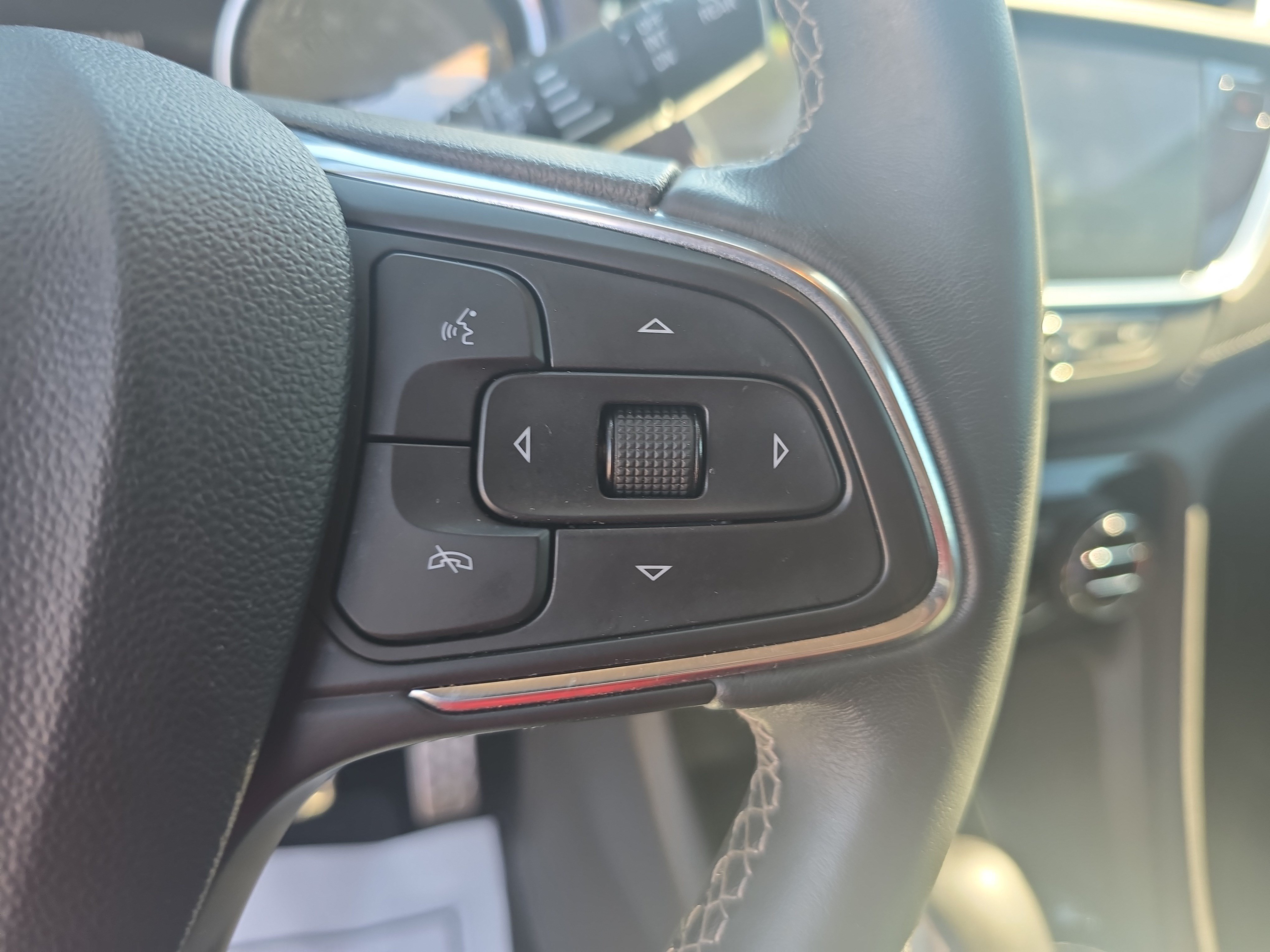 Used 2023 Buick Encore GX Select w/ Sport Touring Package FWD image 19