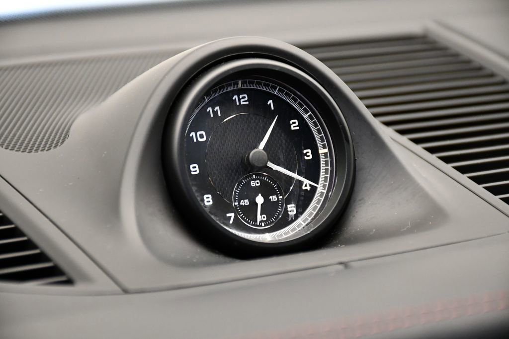 Used 2025 Porsche Macan Turbo image 28